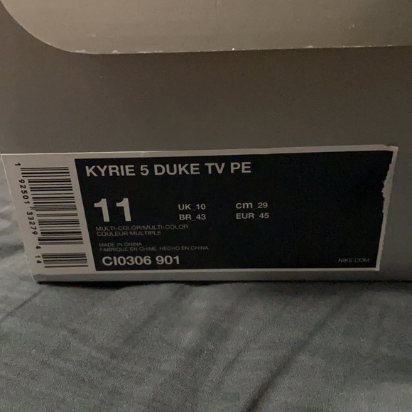 kyrie 5 Duke main image 2